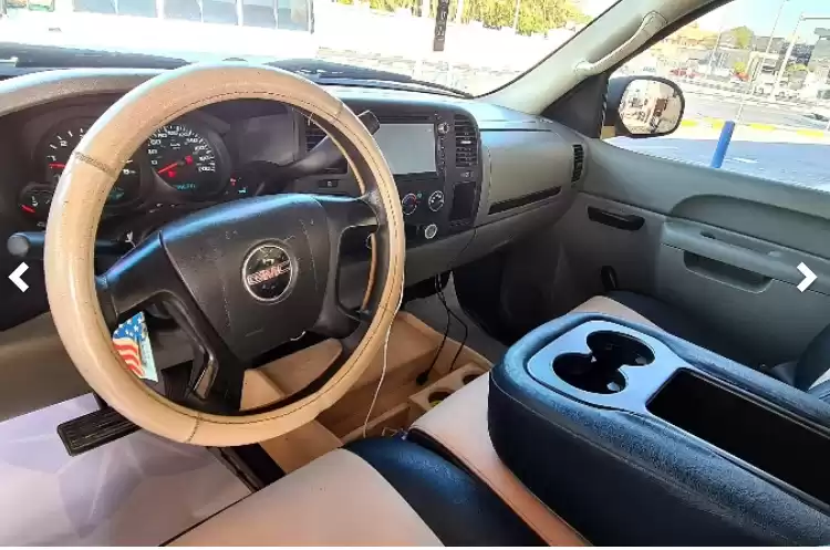 استفاده شده GMC Sierra برای فروش که در دوحه #5084 - 1  image 